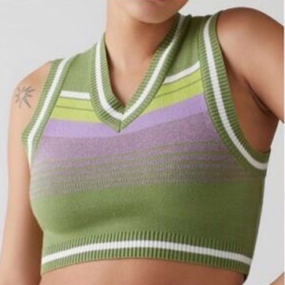 NWT Urban Outfitters Women's Randi Shrunken Sweater Vest in Green Stripe Size S